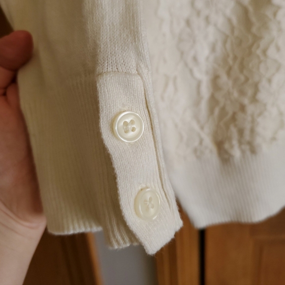 EUC Lot Of 3 Womens Sweater Cardigan - Picture 6 of 6